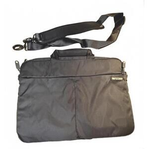 ****Incase Laptop Bag Black Sling Sleeve Shoulder Strap Padded